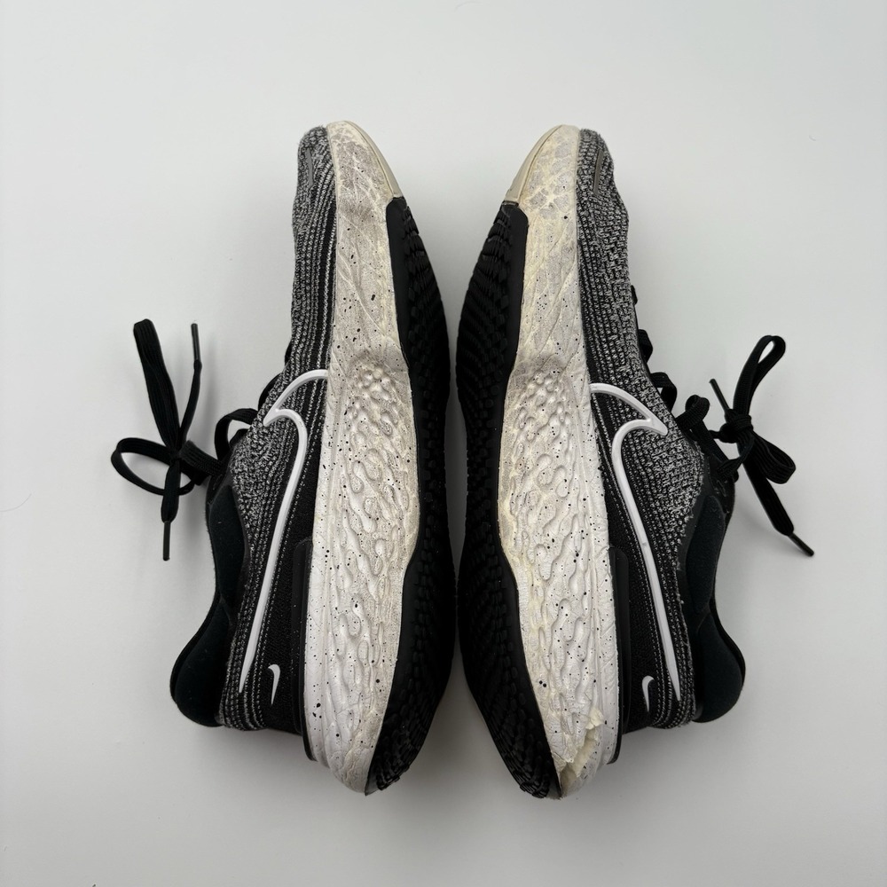 Nike ZoomX Invincible Run Flyknit 1 Men's Size 11 Grey Fog Black Shoes - Picture 9 of 12